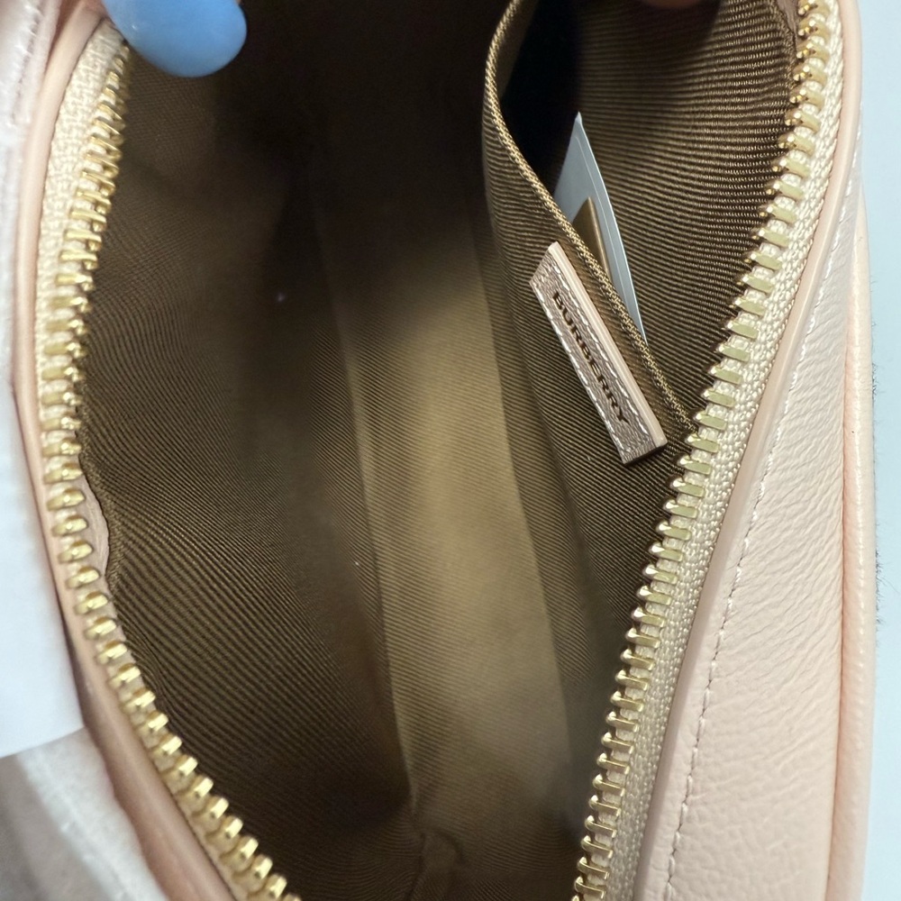 Burberry Women's Tan Checkered Bag - Picture 6 of 6